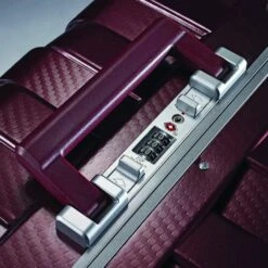 Samsonite Framelock 20" 4-Wheel Carry-On Luggage -Cheap Voyage Vault Store 0d82cbc7a2d7e0bca2bf1be95cd51ae796e6e0ae045258826acb3ac9701e9278 38f8674a 466a 4a53 8f95 b3b0e26c7085