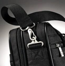 Samsonite Classic Two Gusset 17" Toploader -Cheap Voyage Vault Store 4ba50cfe4b2b7ac2fd170dc429980711056b309903744d373da1ac4473c42925