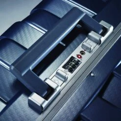 Samsonite Framelock 28" 4-Wheel Large Luggage -Cheap Voyage Vault Store 6e99085e1c4bd5679d9e62a70008161206c56a09238fa301569189301ff2cd81 3287c749 e31b 4d9c be5f 5be9050d67d0