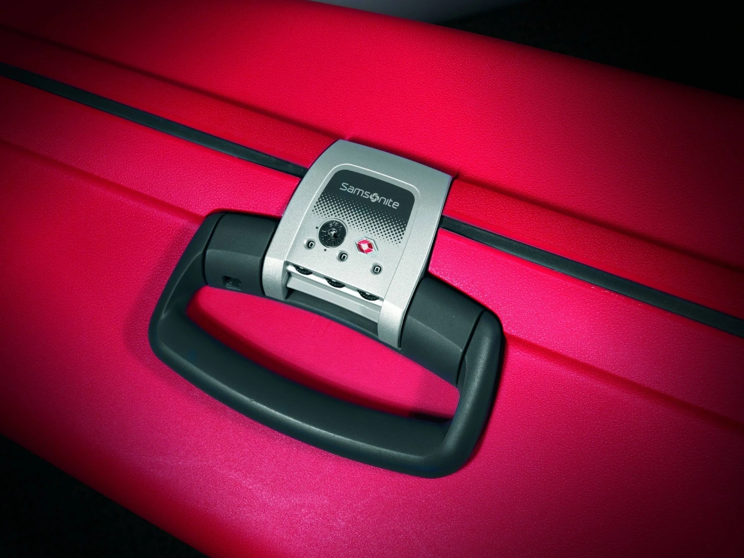 Samsonite F'Lite GT 31" 4-Wheel Large Luggage 7 Samsonite F'Lite GT 31" 4-Wheel Large Luggage - Image 7