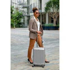 Samsonite Silhouette 17 Hard Side Spinner - Carry On -Cheap Voyage Vault Store 7cc935 a9f9411b05c84b2f9c5a5d40f3d6a7b0mv2