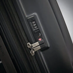 Samsonite Octiv Medium Spinner -Cheap Voyage Vault Store 7cc935 cd4e784cc0964977ba6ff7bd6396f8e7mv2 2